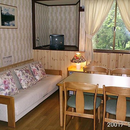 Country Inn Canadian House Мёко Экстерьер фото