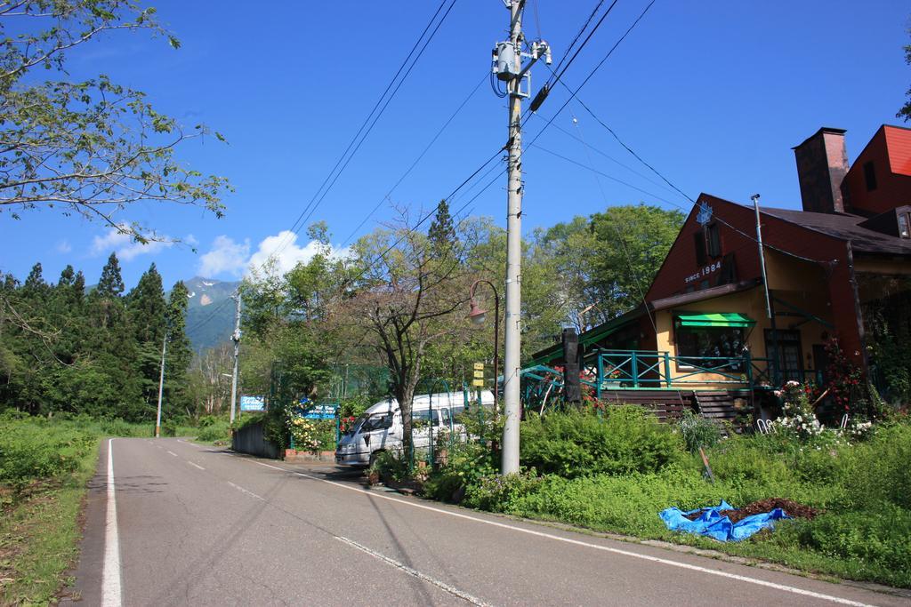 Country Inn Canadian House Мёко Экстерьер фото